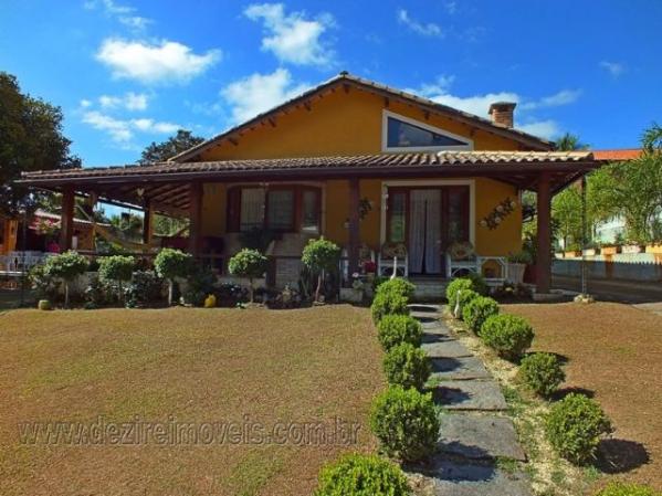 Casa á venda no Jardim Martinelli em Penedo