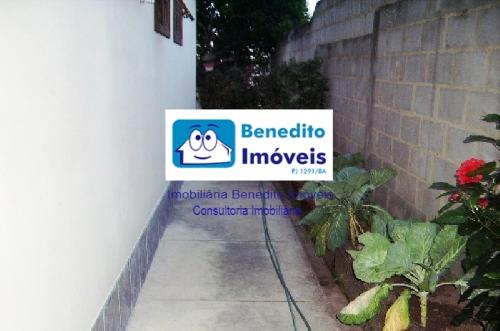 VENDO CASA COM 05 DORMITÓRIOS PRÓXIMO DA PRAIA