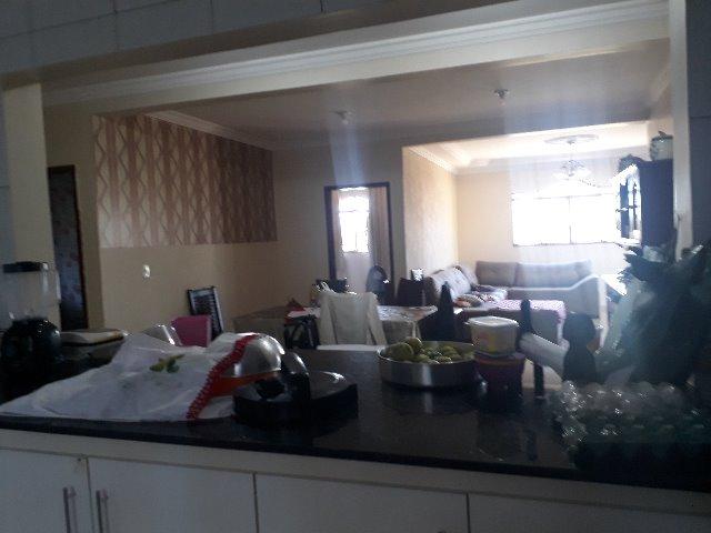 Vendo/Troco excelente casa 5 qts,send 2 suit,cond-fe,cha 128 conj 5 Árniqueiras - Foto 12