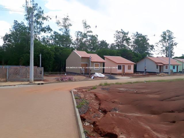 Casa 2 dormitórios com pátio grande, em Nova Santa Rita - Foto 6