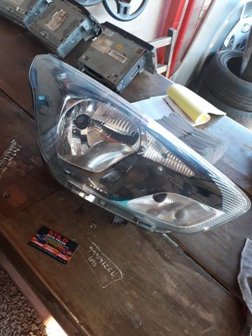 Farol direito ford ka 2015
