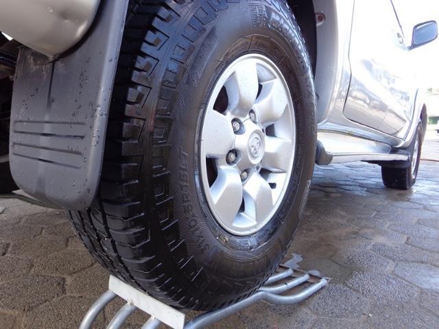 Toyota - Hilux 3.0 SRV Diesel 4x4 Top - 2007 - Foto 9