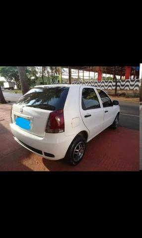Vendo Palio 2016 Completo com 42 mil km rodados super conservado unica dona - Foto 7