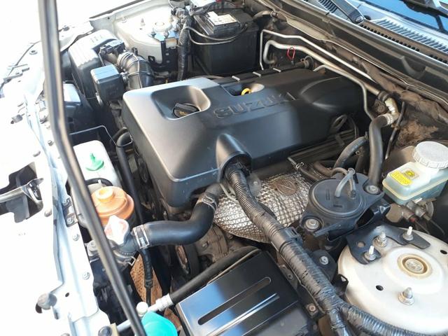 Vendo suzuki grand vitara automático 2.0 extra R$ 30.000 - Foto 8
