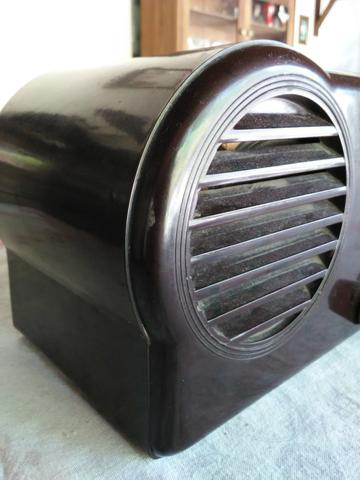 Radio antigo valvulado caixa de Baquelite Argentino - Foto 3
