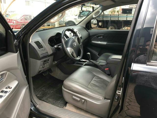 Hilux Srv top com controle de tração - Foto 2