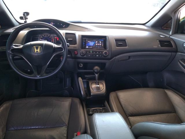 Honda Civic automático