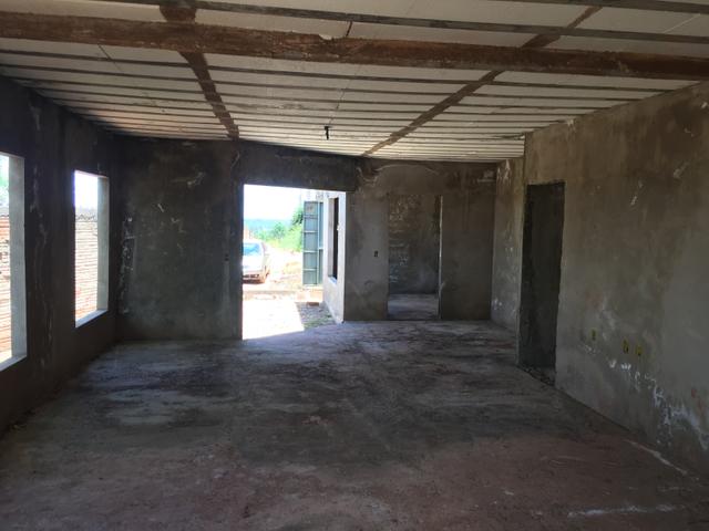 Casa inacabada de 3 qtos na entrada da Arniqueiras quadra 4 - Foto 12