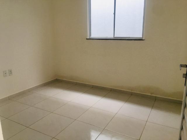 Documentação Inclusa: 2 quartos, 2 wcs, garagem, sala, coz americana, quintal, área serviç - Foto 12