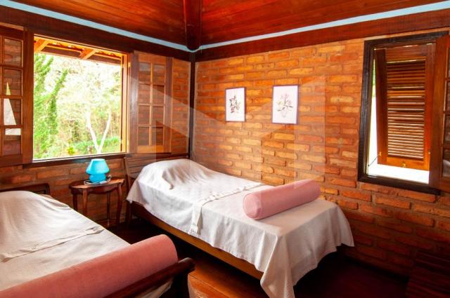 Casa em condomínio com total privacidade - Foto 13