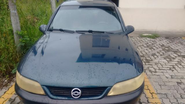 Vectra GL 2.0 em bom estado