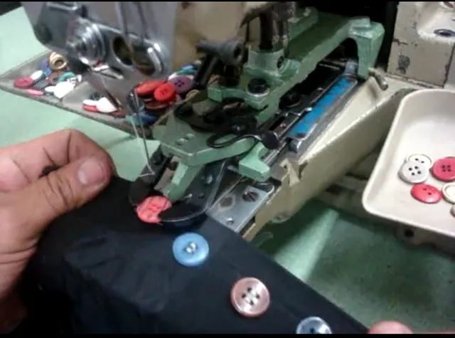 Cassear botão-máquina JUKI Mod. 372 - Foto 4
