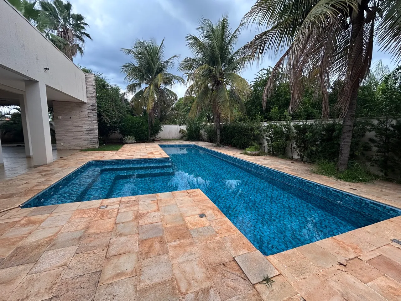 Casa para Locaçao no Polinésia 4 quartos