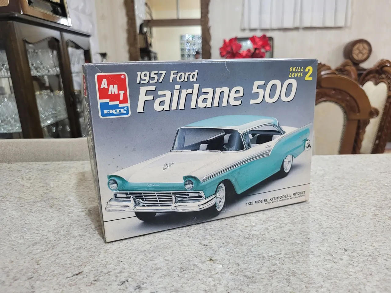 Kit plastimodelismo miniatura Ford Fairlane