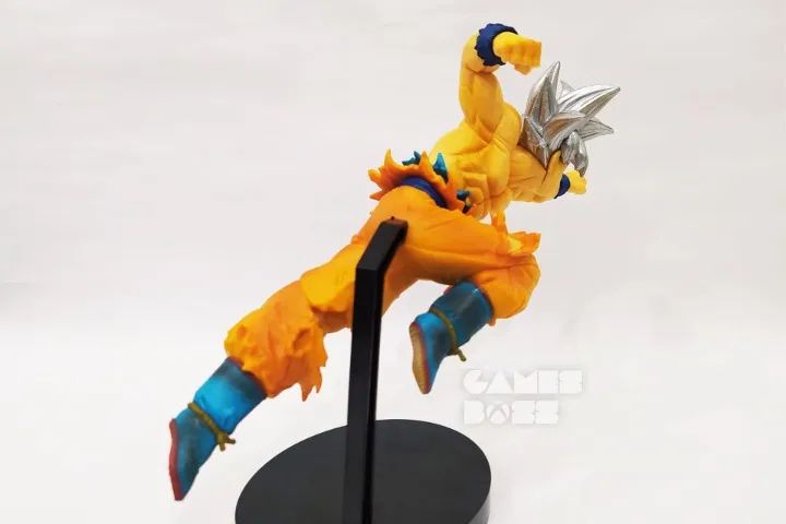 Action Figure Goku Ultra Instinct (Dragon Ball) - Foto 3