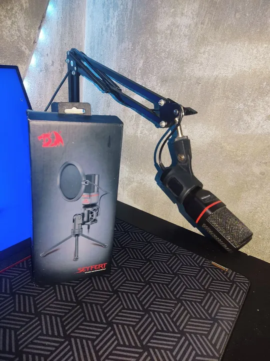 Microfone Gamer Redragon Streamer Seyfert- GM100