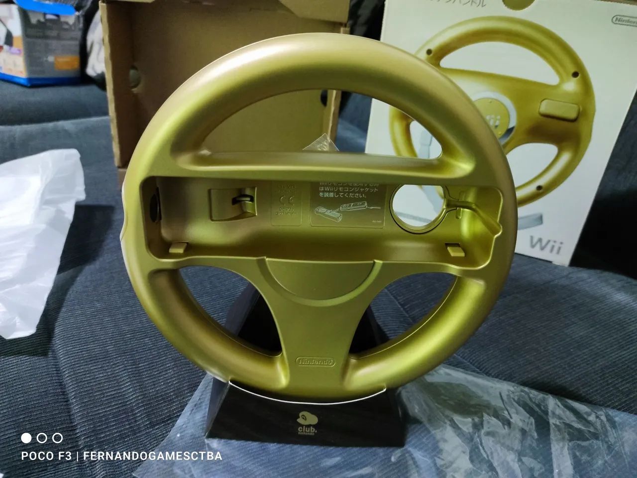 Volante para Wii Dourado na Caixa Bem Conservado - Foto 3