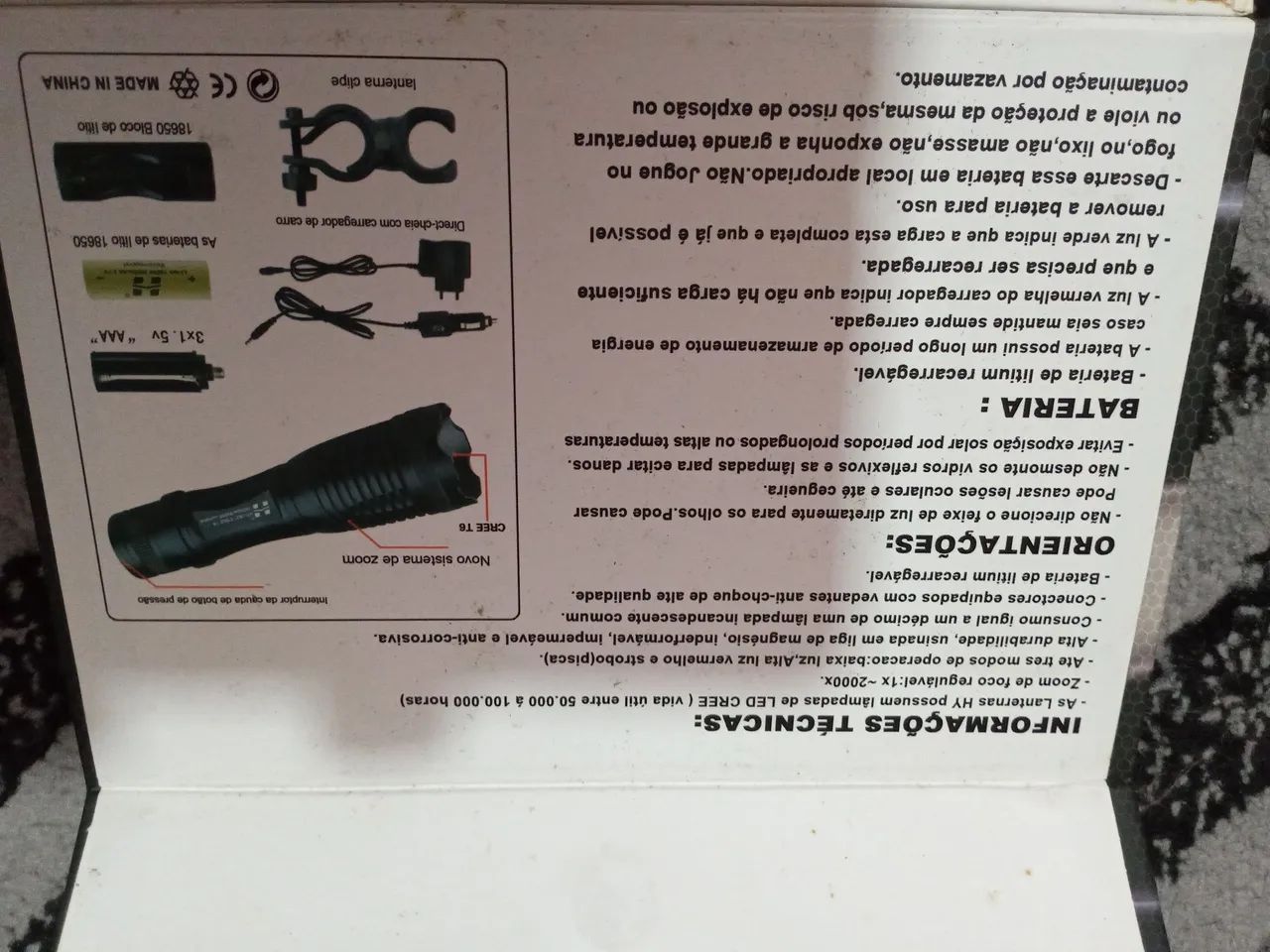 Lanterna de LED Recarregável HY-1837 Modelo de 2012 - Foto 3