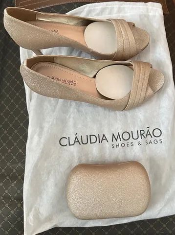 Sapato e bolsa Claúdia Mourão 