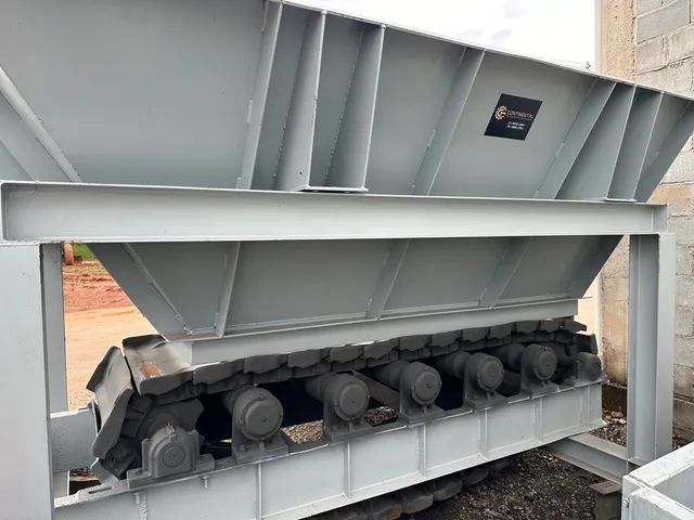 Britador ( alimentador de sapatas 2,80x0,80 - Foto 2