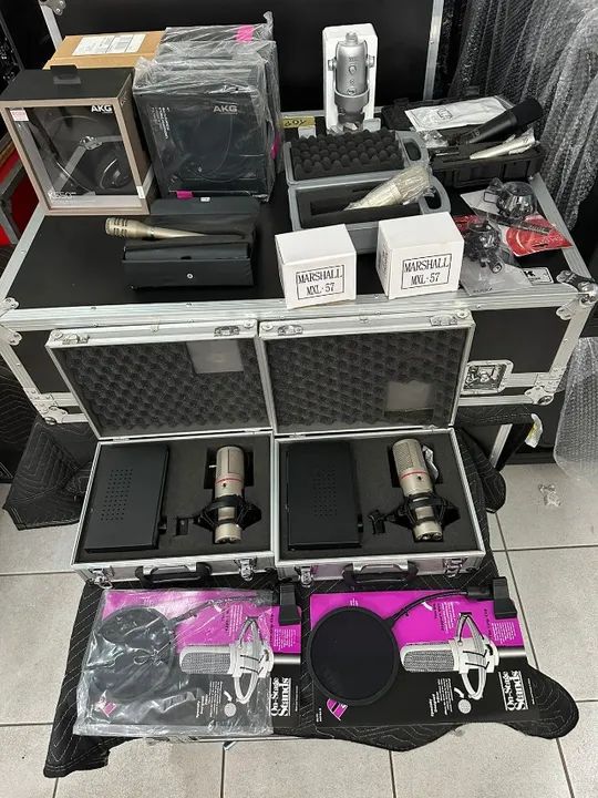 EQUIPAMENTO  COMPLETO  PARA  ESTUDIO