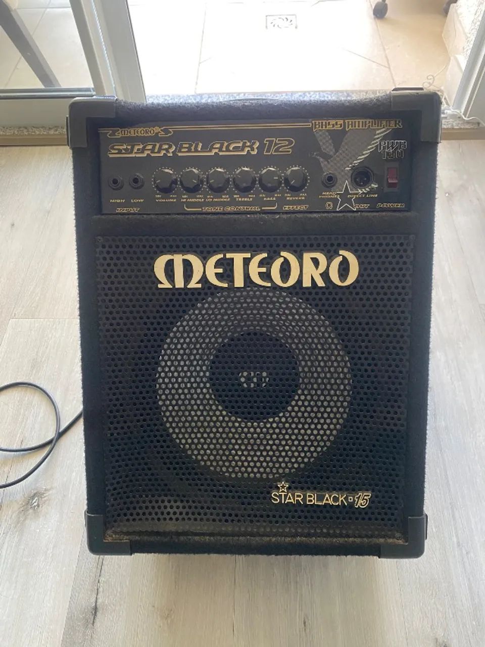 Cubo amplificador de baixo meteoro Star Black 12 polegada cor preto - Foto 2