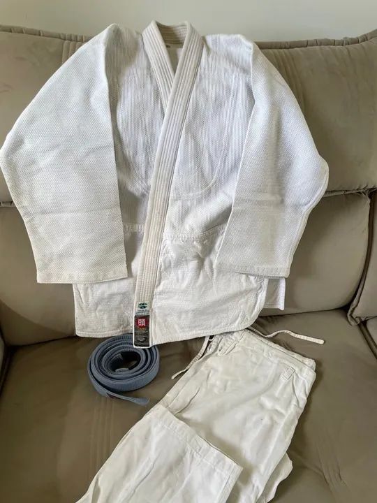 Kimono de Judô/ Jiu-jítsu Branco - Tamanho A1