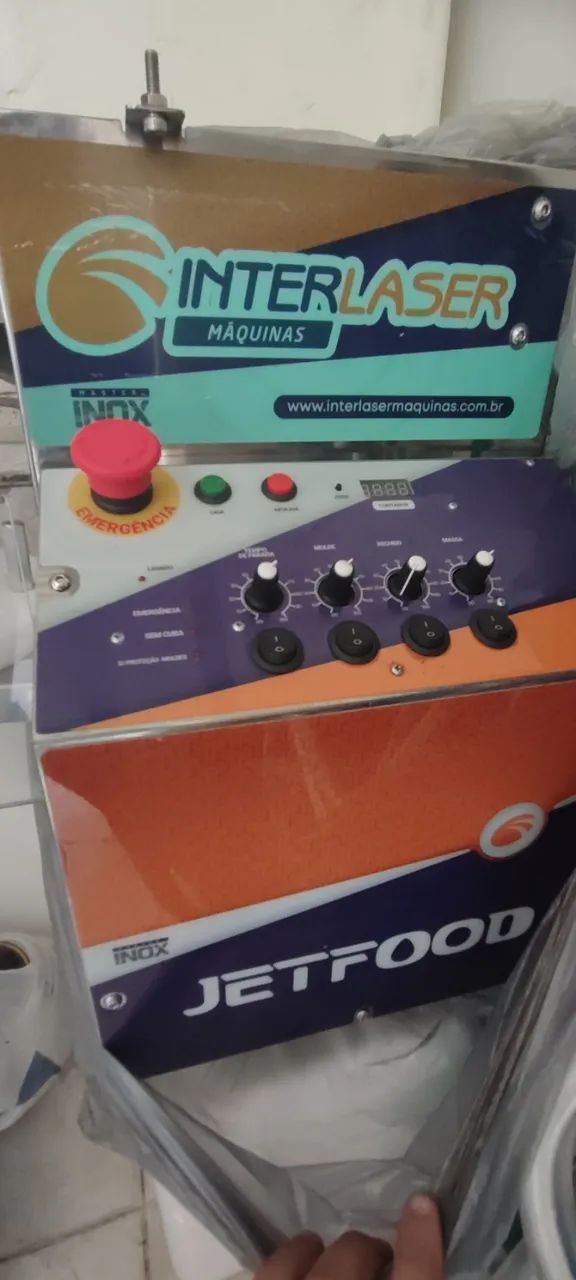 Vendo máquina de modelar salgados 