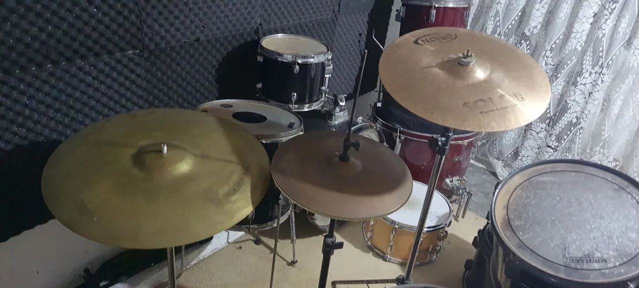 Pratos b8  partir de 300$