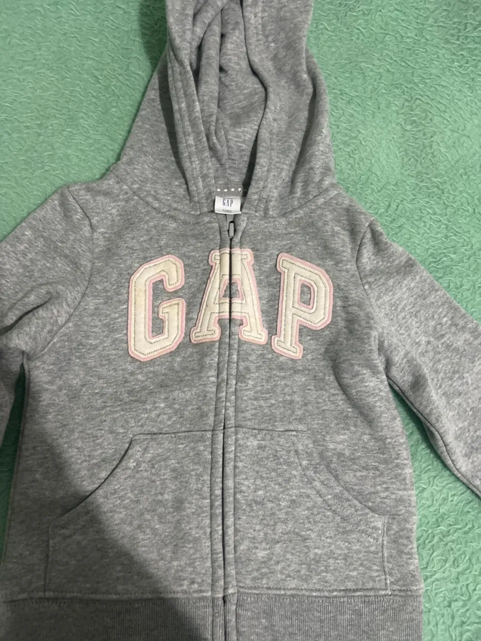 Lindo Moletom novo  GAP Cinza, infantil 3 anos 