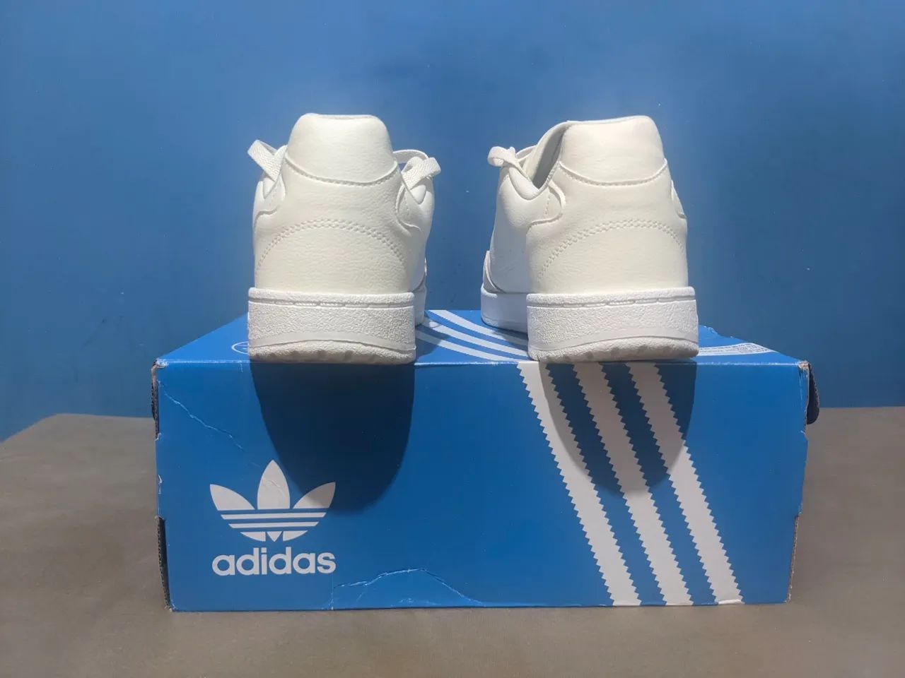 Tênis Adidas Branco Off White - Foto 3