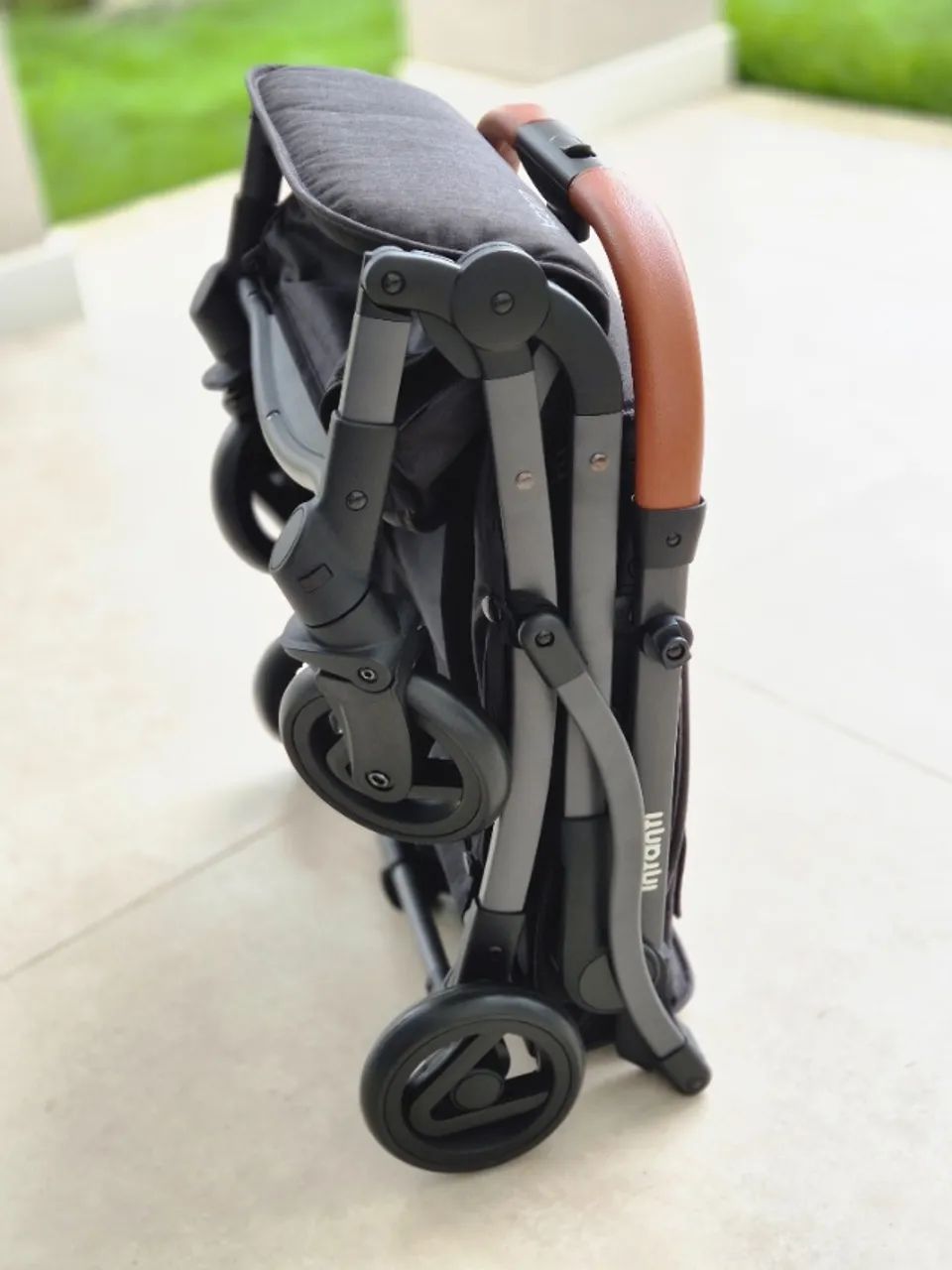 VENDO CARRINHO DE BEBE - Foto 2