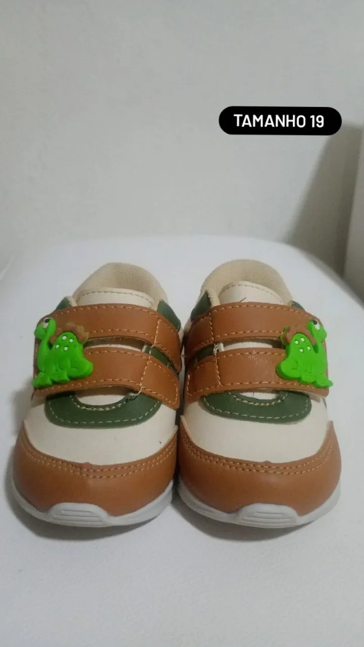 Tênis Infantil Dinossauro Tamanho 19