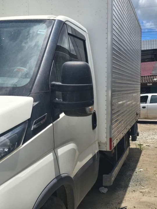 Vendo caminhão baú iveco daily  - Foto 4