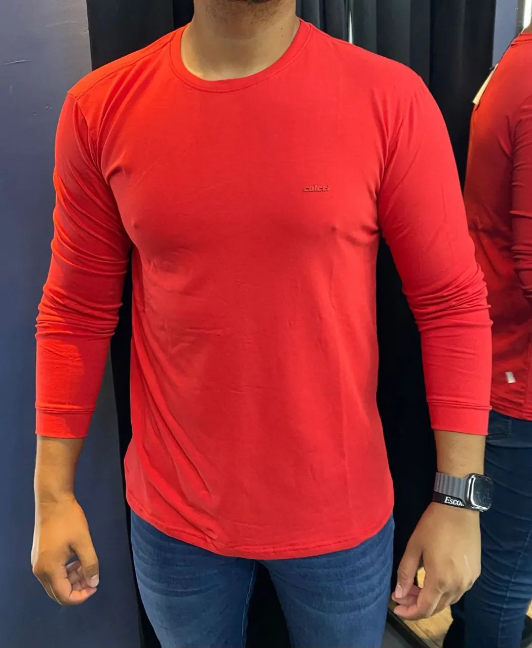 Camiseta Manga Longa Vermelha Colcci