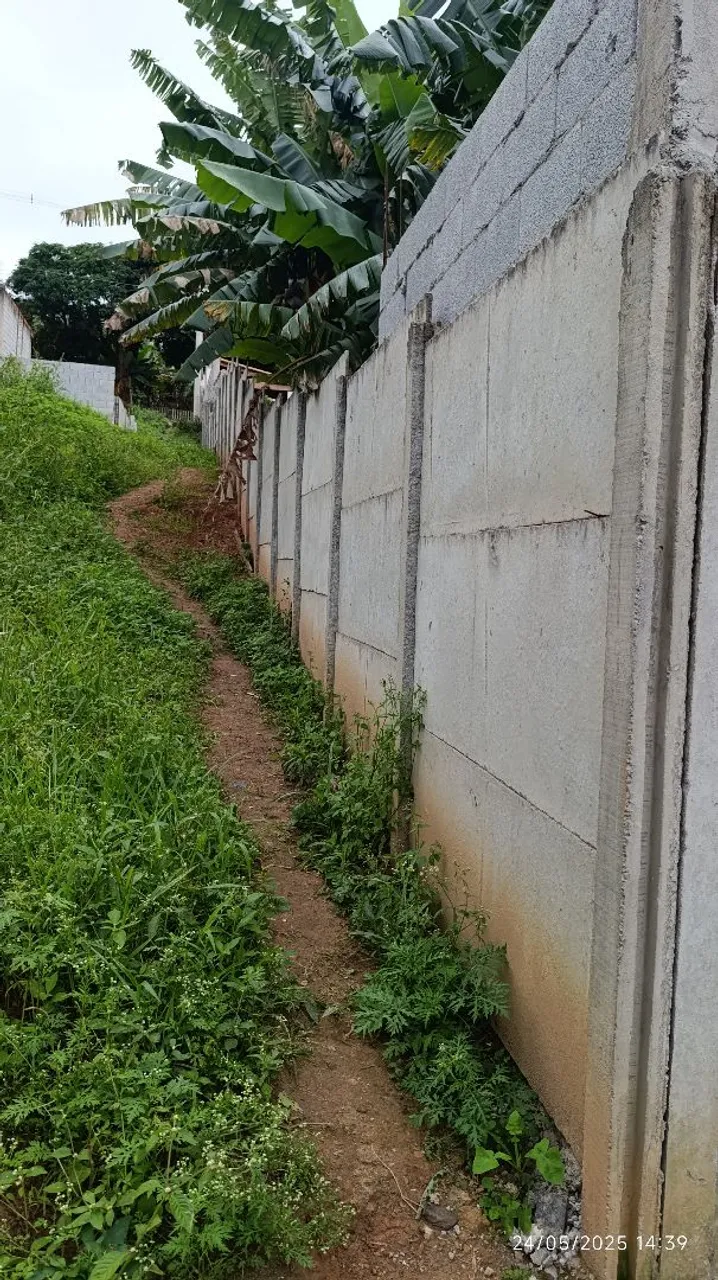 Muro pré moldado usado R$ 15 cada placa