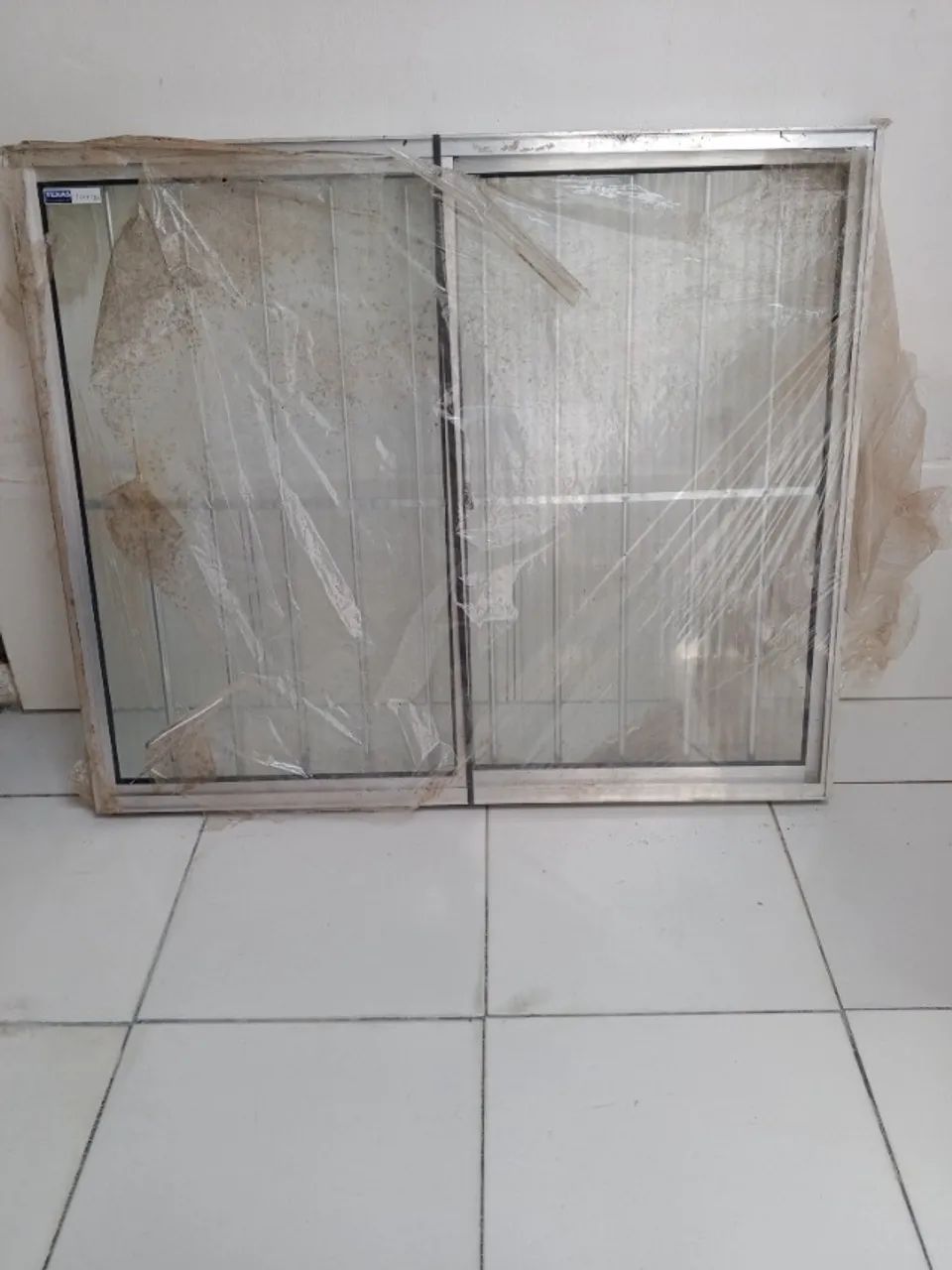 Bicicleta infantil, Janela de alumínio e cadeirinha para carro. - Foto 3