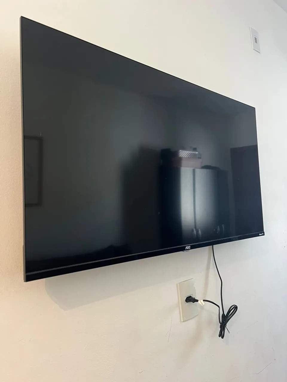 TV AOC