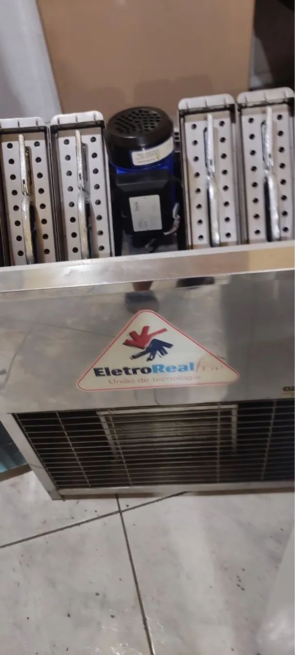 Máquina de picolé 4 formas completa muito nova  - Foto 3