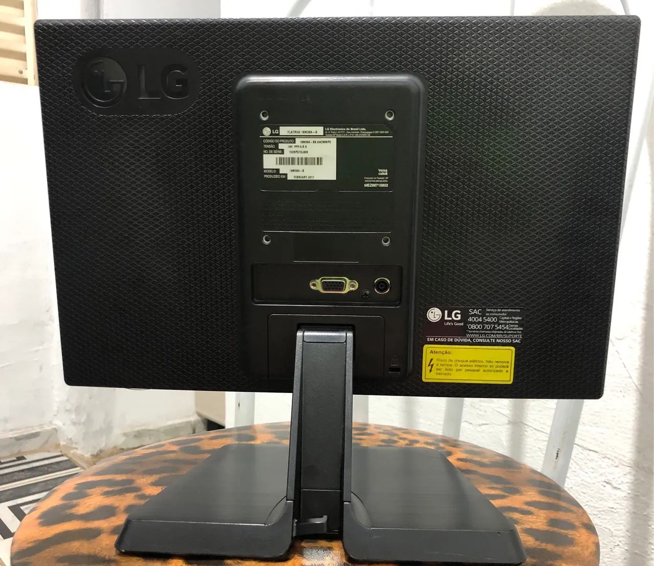 Monitor Led  vga LG 16 polegadas  - Foto 2