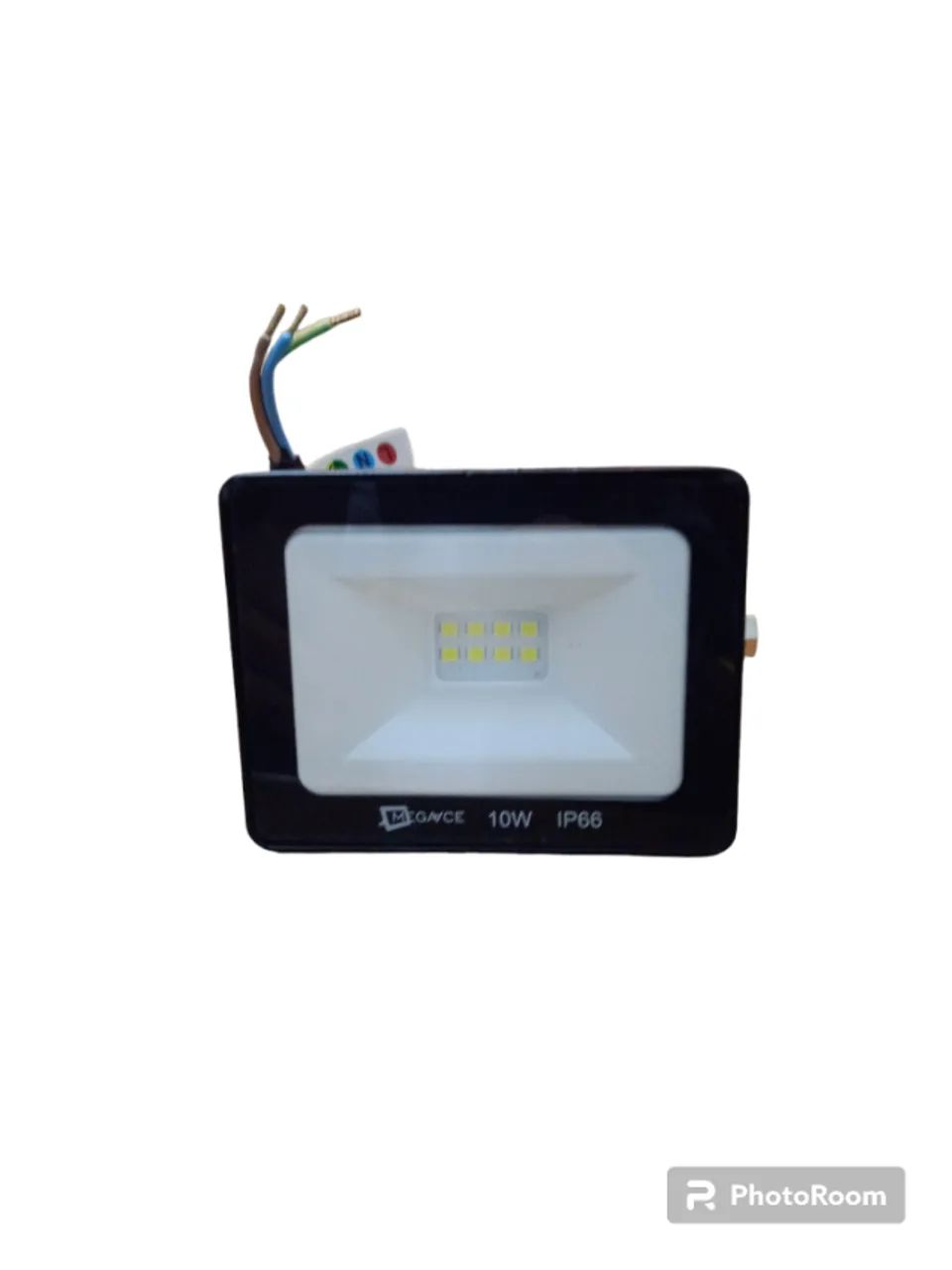Kit com 05  Refletores 10W IP66 6000k Área Externa Bivolt - Foto 3