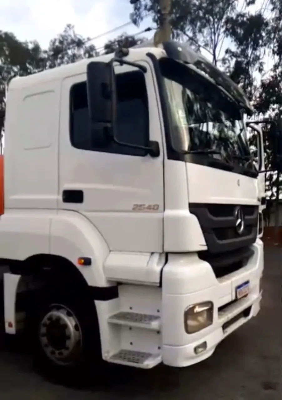 Mb 2540 2008 6x2 (troco + novo)
