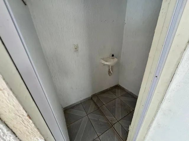 Alugo casa no centro de Cidade Ocidental - Foto 5