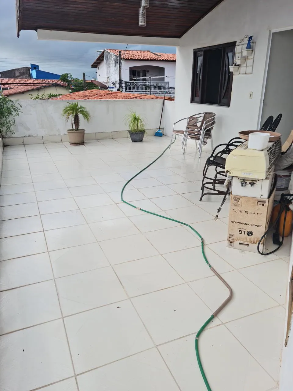 Vendo casa no Bequimão próximo ao Atacadão