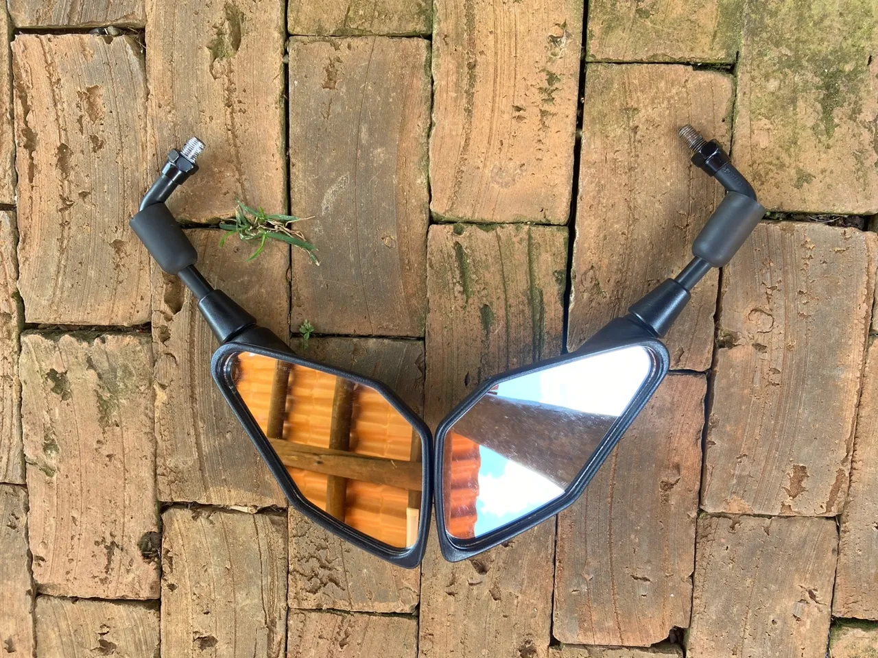 Par de retrovisor Kawasaki Z400 Rebaixado 90° - Haste longa