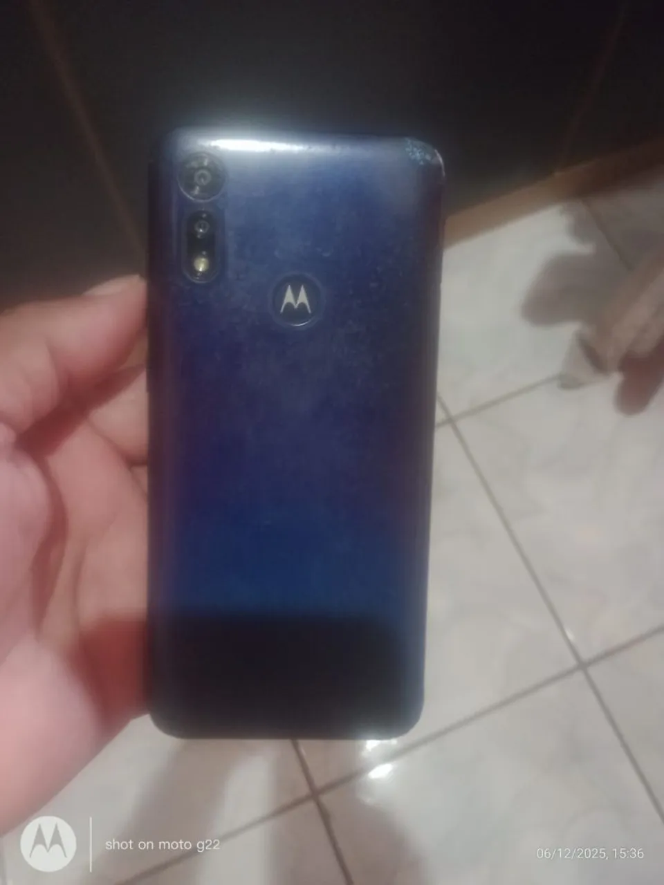 Vendo moto e6s Todo original 64 GB pegando tudo