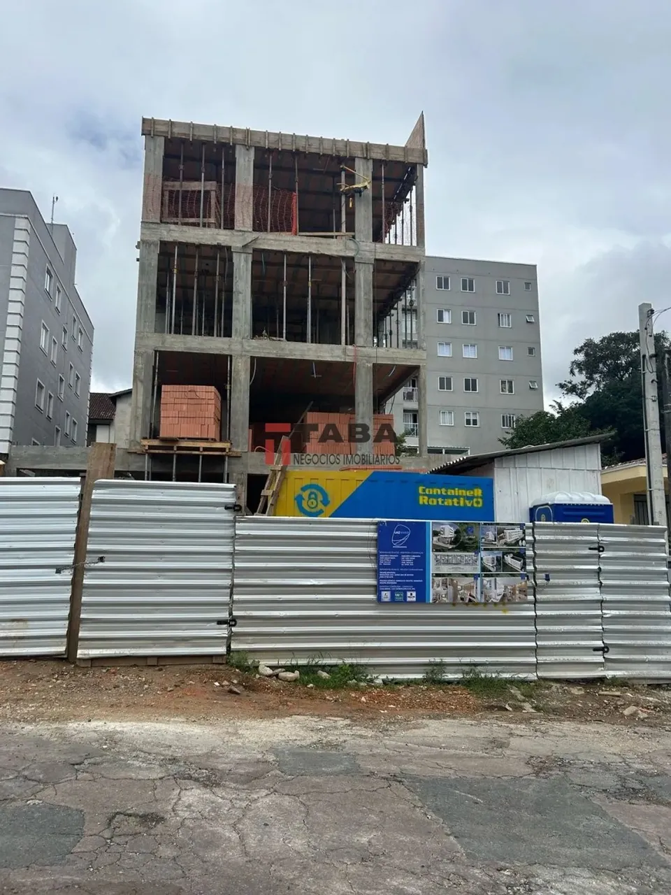 Studio a venda no Santa Candida