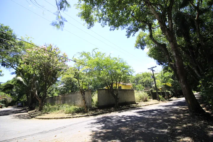 Lote/Terreno para venda com 630 m2 em Apipucos - Recife - PE