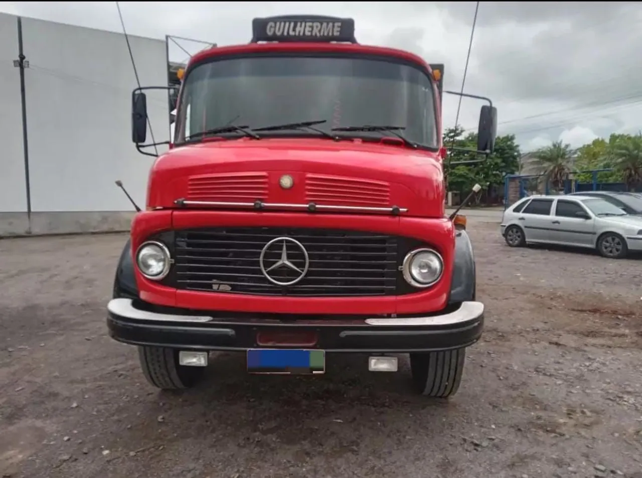 Caminhão MB 1513