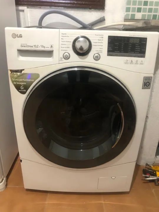 Máquina de Lavar LG 10,2kg Direct Drive